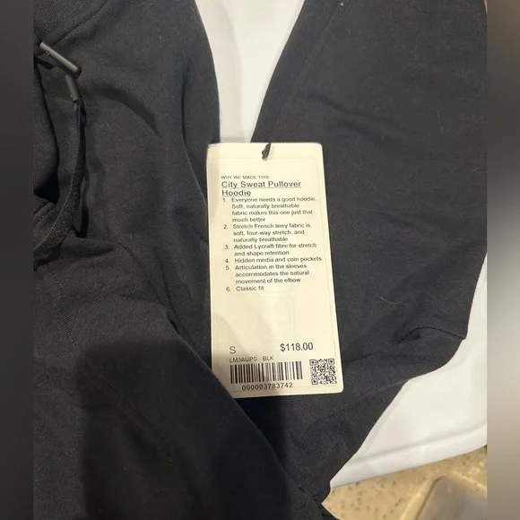 NWT  lululemon city sweat hoodie black - Picture 2 of 3